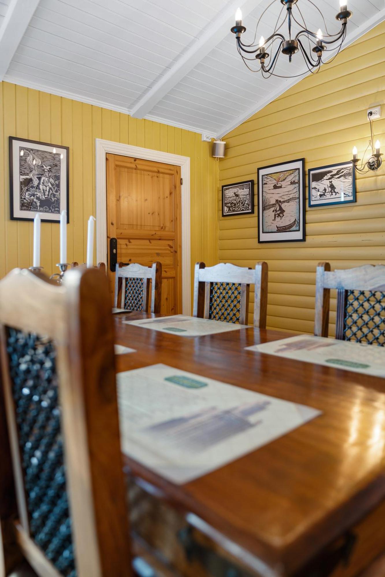 Gjestgiverier Gjestegård 3*