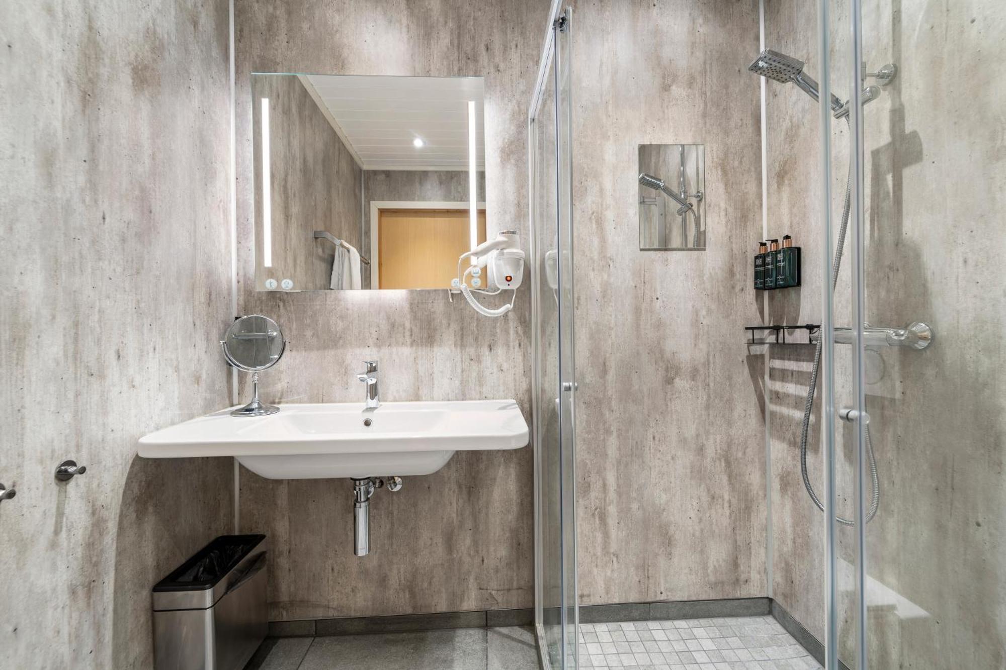 Gjestgiverier Gjestegård 3*